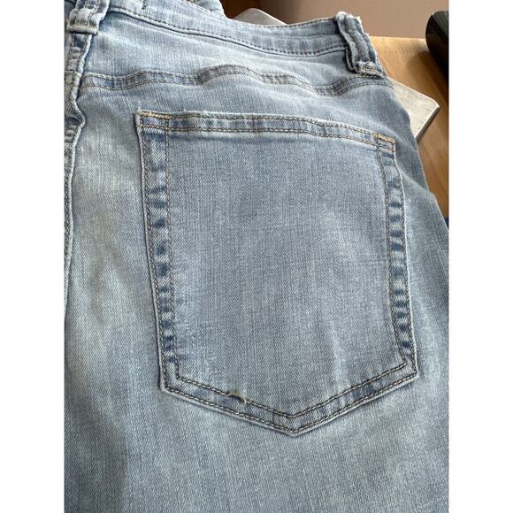 We The Free Women's Flare Leg Button Fly Raw Hem Denim Jeans, Size 30, EUC - Picture 7 of 7